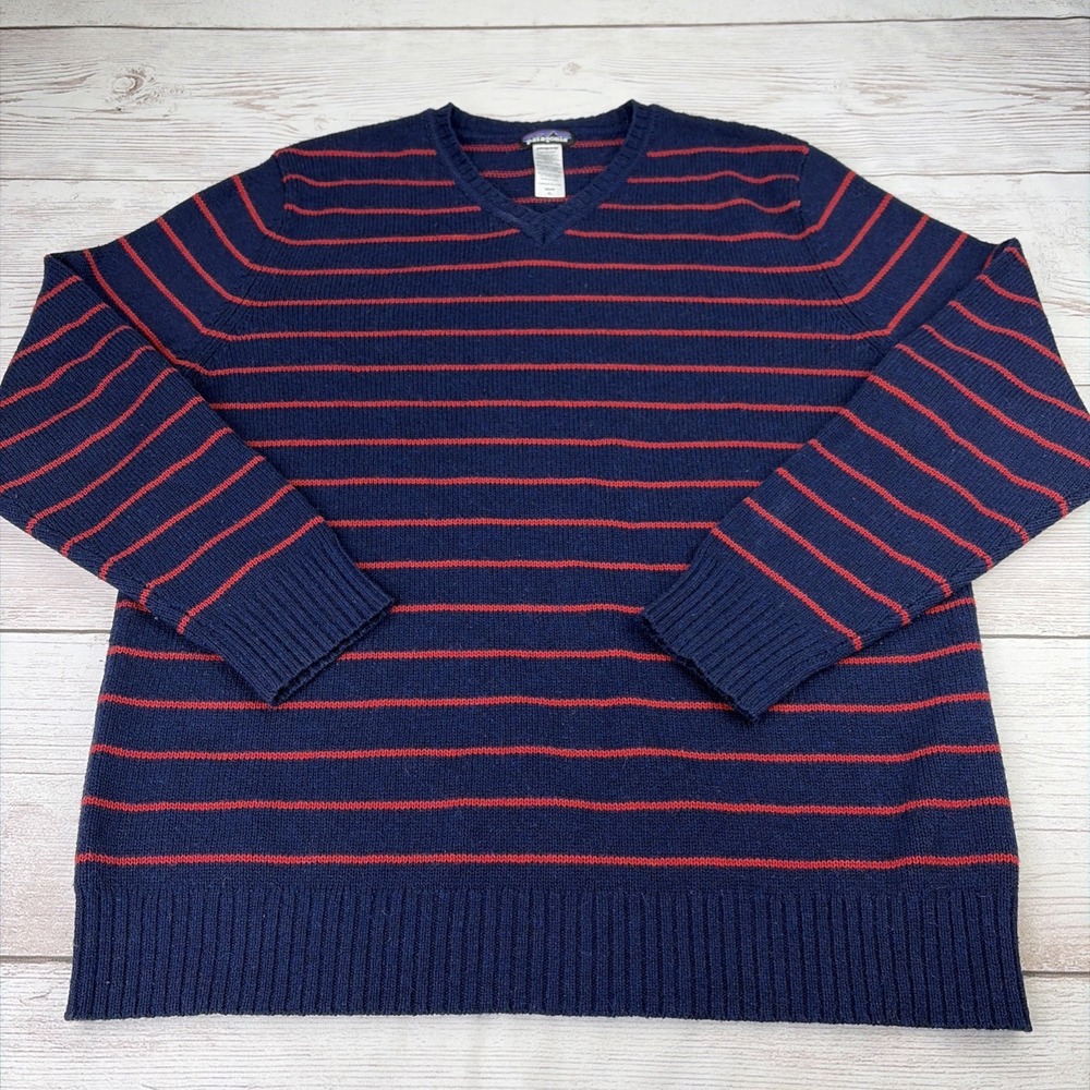 Patagonia Men's XL Lambswool Knit Sweater Blue Red Stripe V Neck Logo Excellent